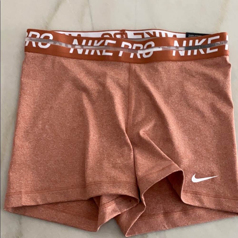 NWT Nike Pro Sz M